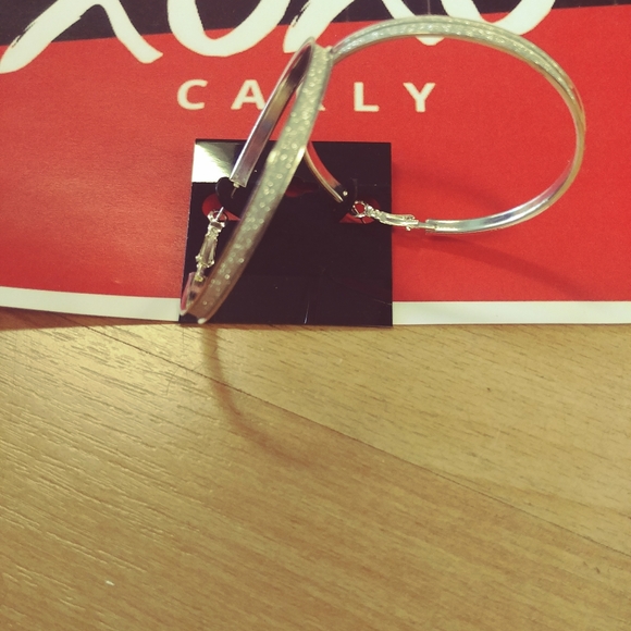 Sparkly Silver Hoop Earrings 💎 - Picture 3 of 12